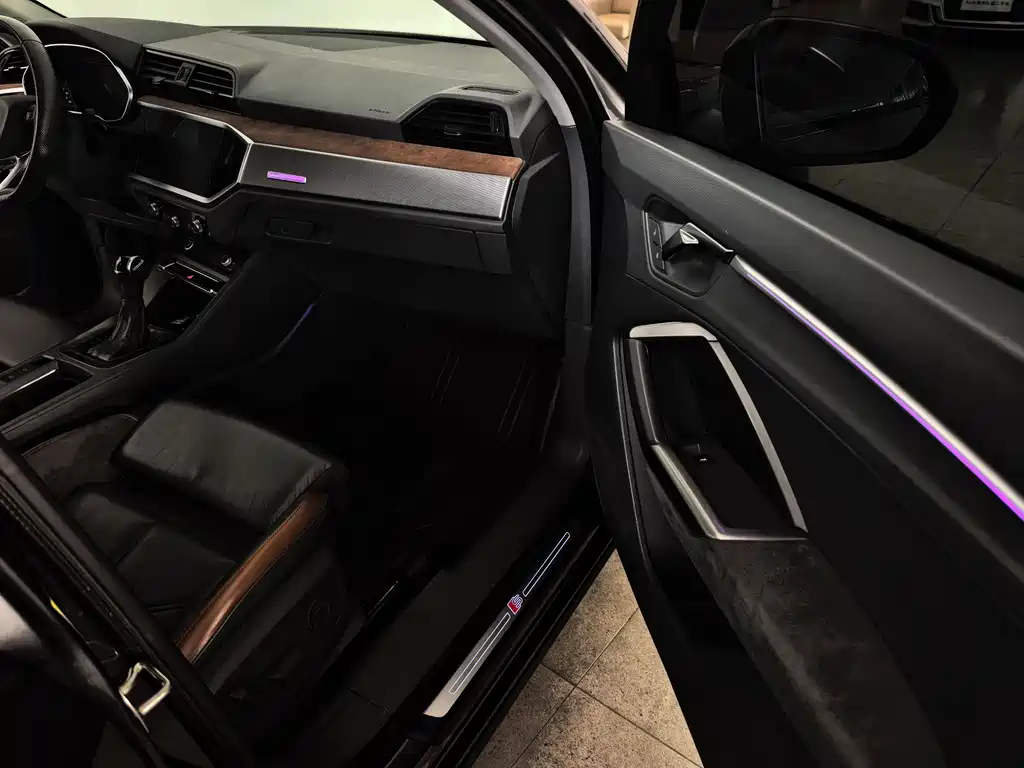 Audi Q3 Sportback 2021 — фото 24