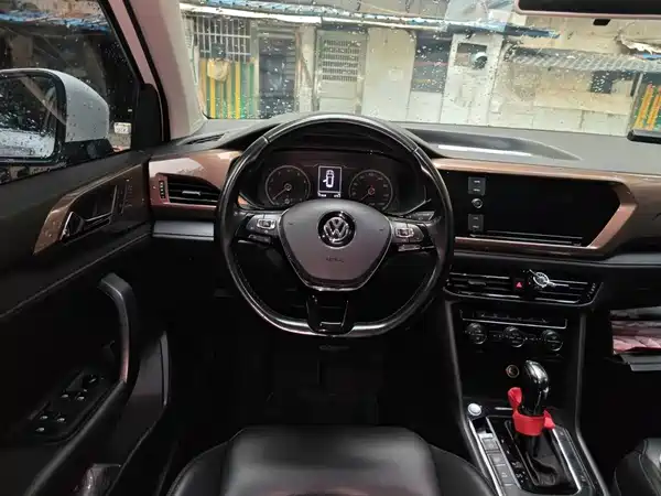 Volkswagen Tharu 2019