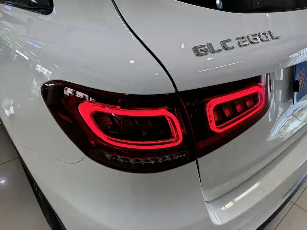 Mercedes-Benz GLC 2020 — фото 13