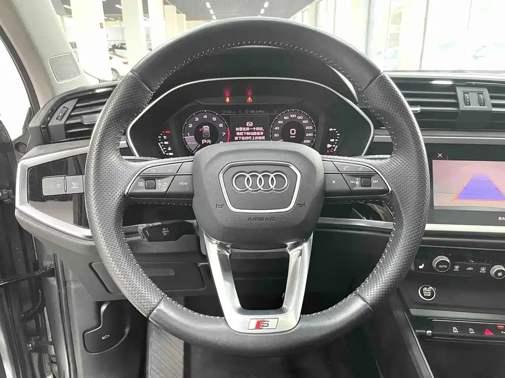Audi Q3 Sportback 2021 — фото 8