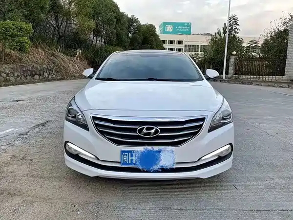 Hyundai Mistra 2014