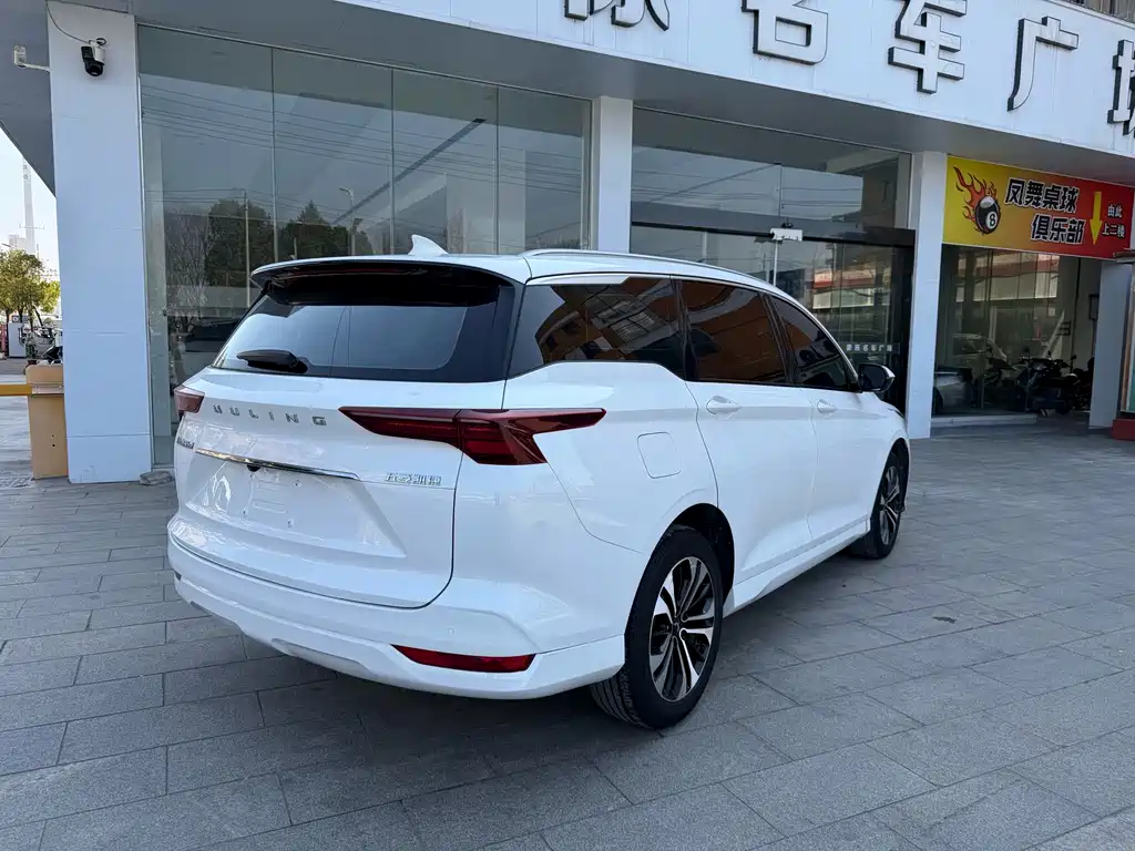 Wuling Victory 2020 — фото 4