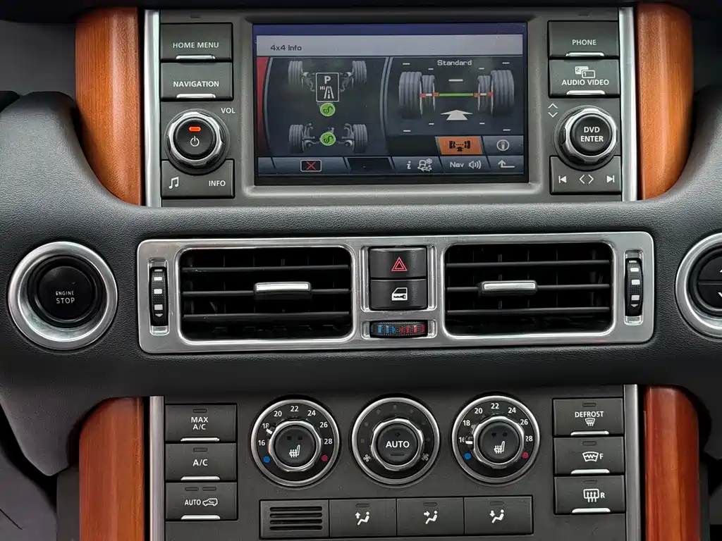 Land Rover Range Rover 2011 — фото 11