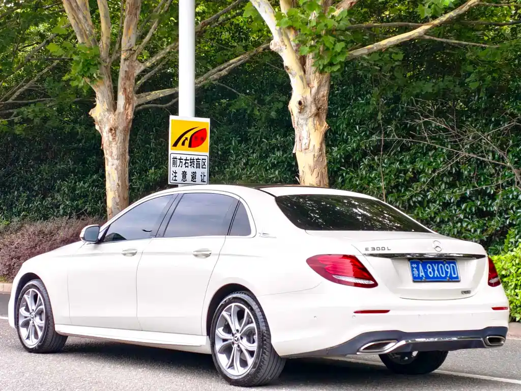Mercedes-Benz E-Class 2020 — фото 4