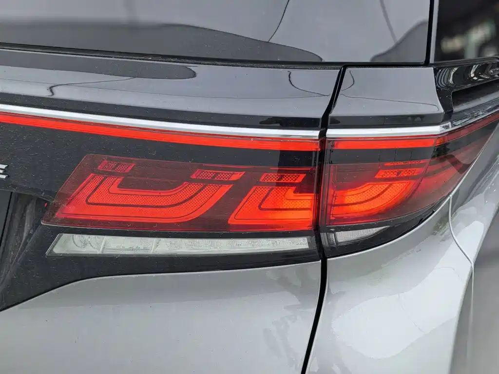 Toyota Vellfire 2024 — фото 6