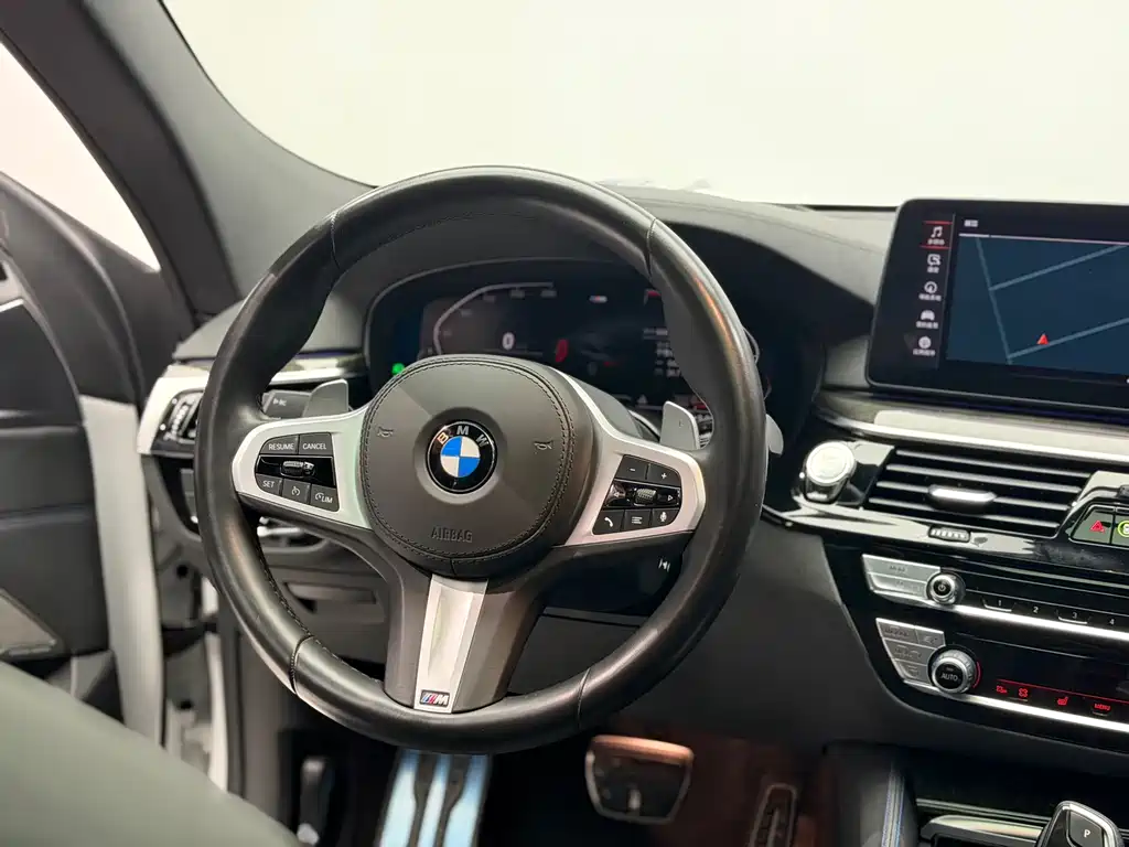 BMW 6 Series GT 2021 — фото 17