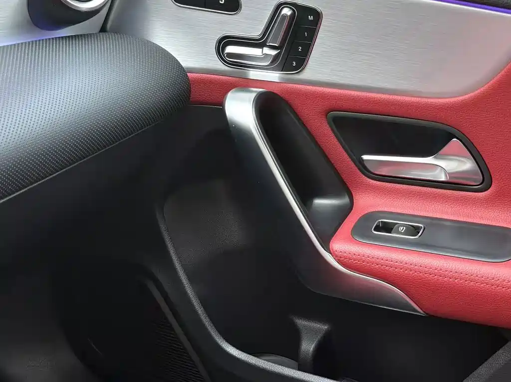 Mercedes-Benz A-Class AMG 2022 — фото 10