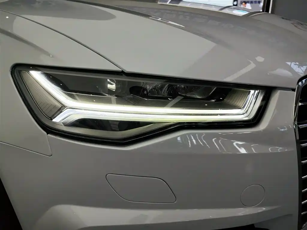 Audi A6 2019 — фото 11