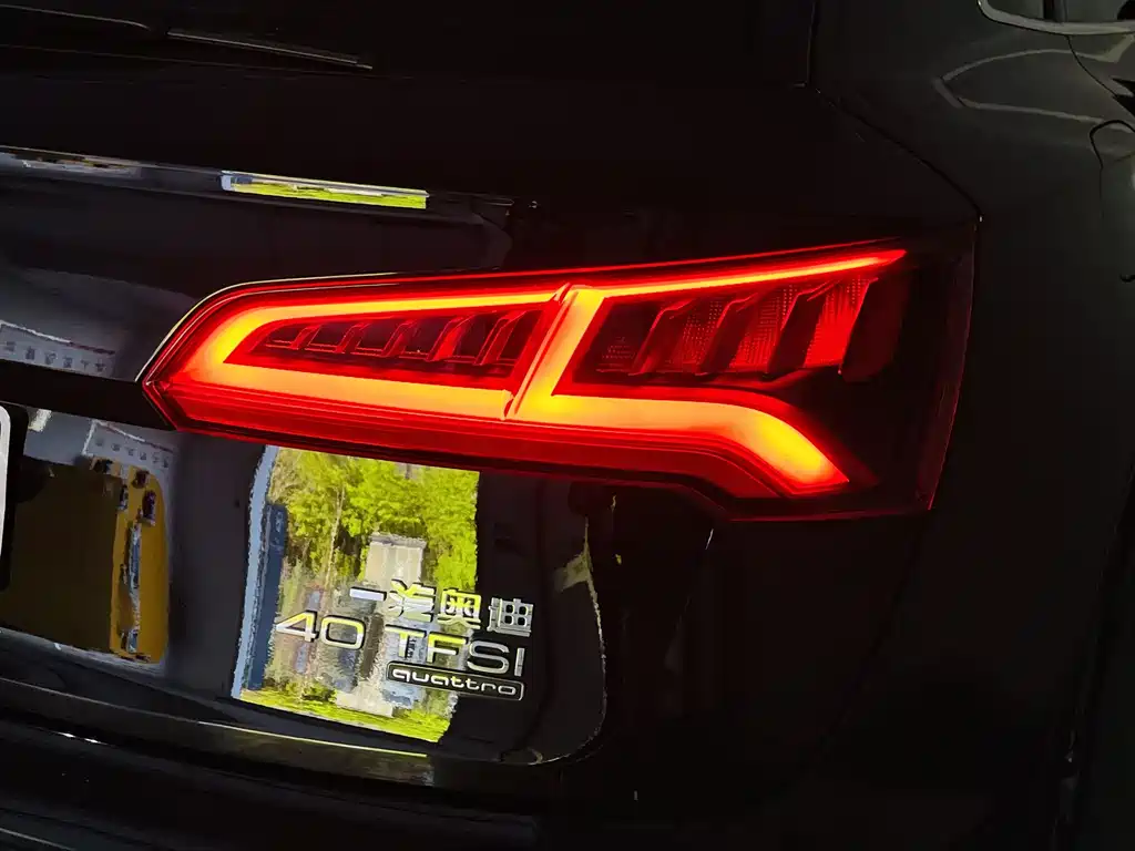 Audi Q5L 2020 — фото 20
