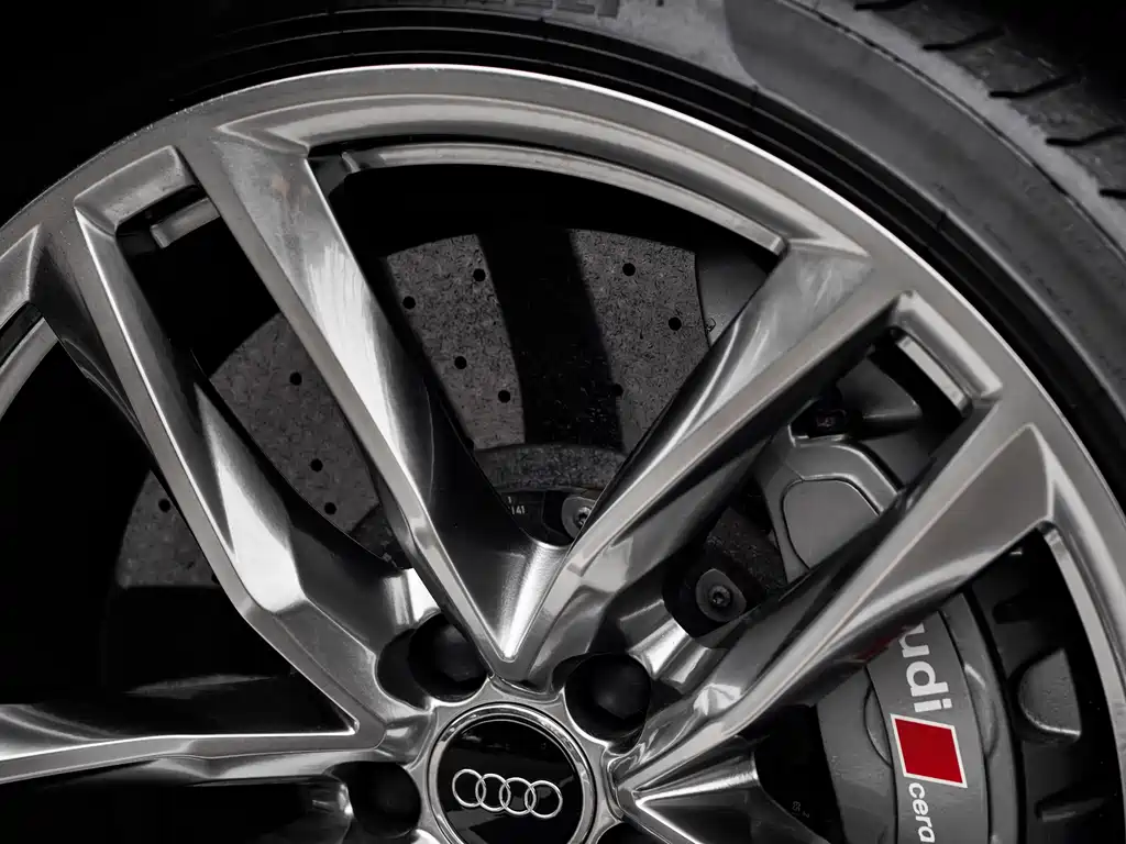 Audi RS 6 2019 — фото 49