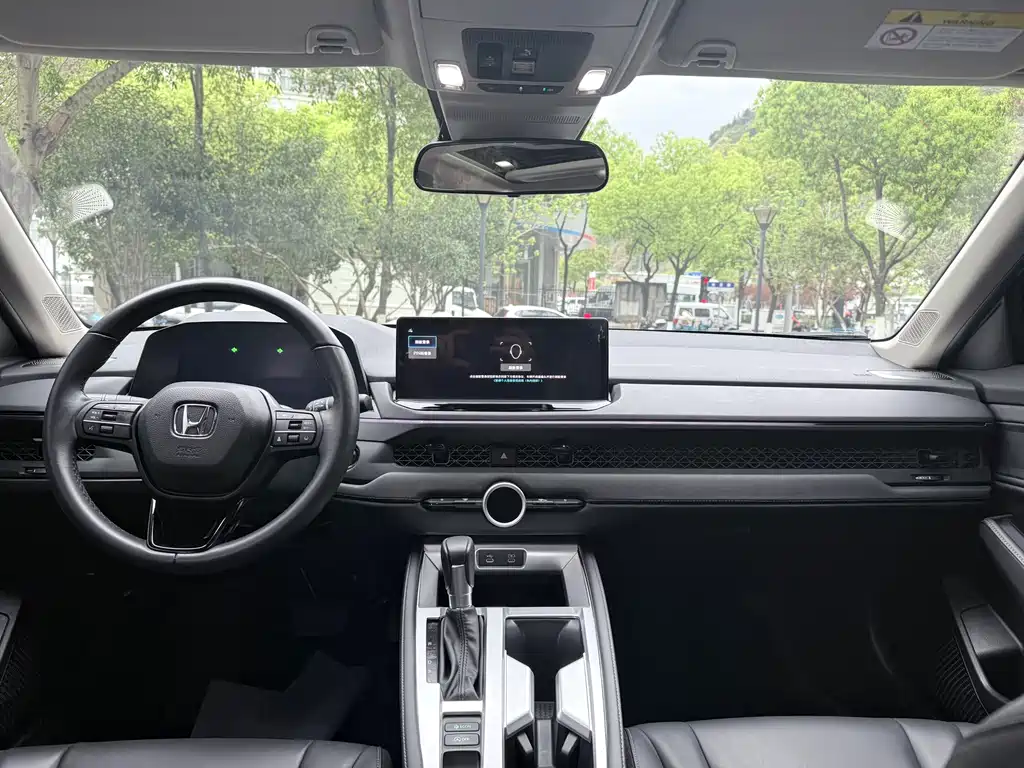 Honda Accord 2025 — фото 10