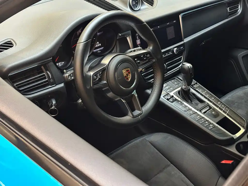 Porsche Macan 2019 — фото 12