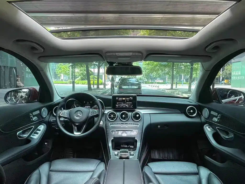 Mercedes-Benz C-Class 2017 — фото 10
