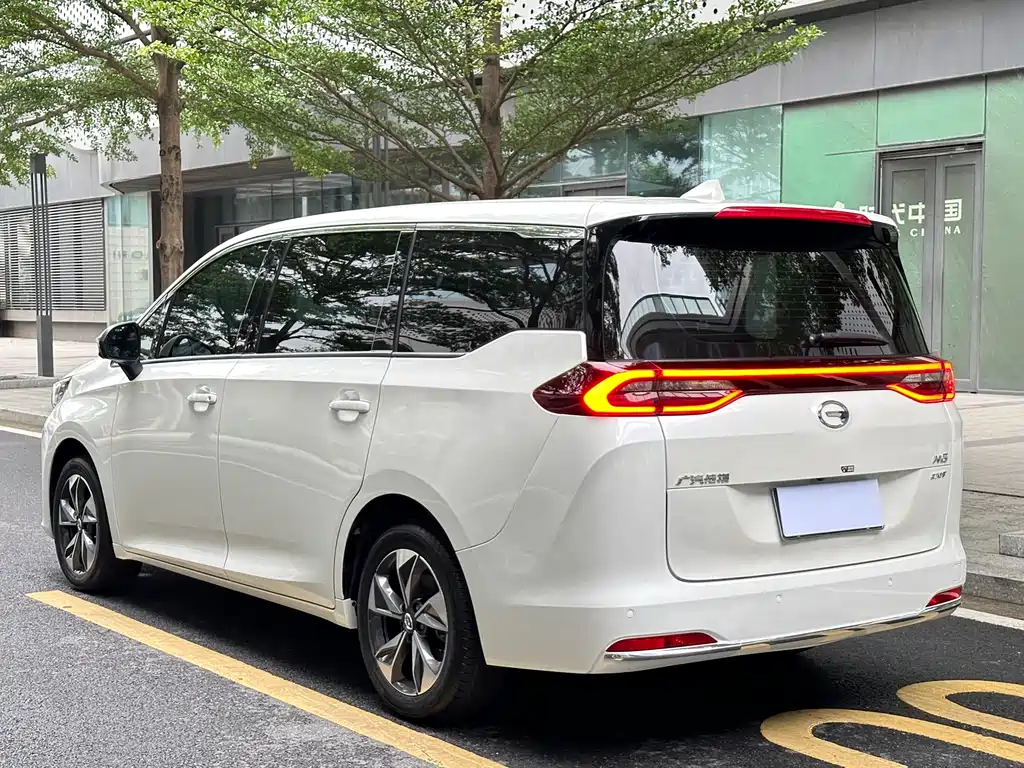 GAC Motor Trumpchi M6 2021 — фото 17