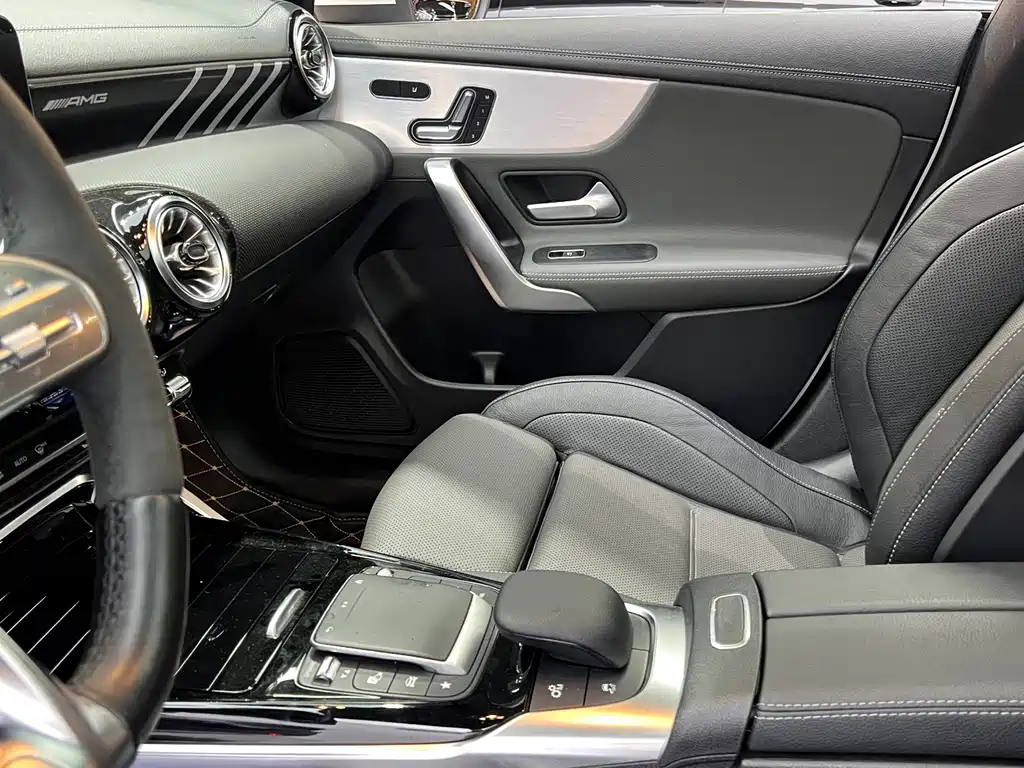 Mercedes-Benz Mercedes CLA AMG 2023