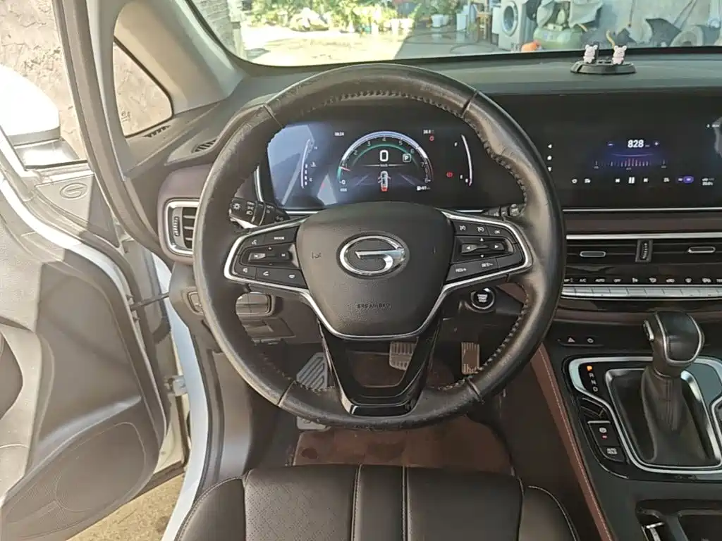 GAC Trumpchi M6 2022 — фото 11