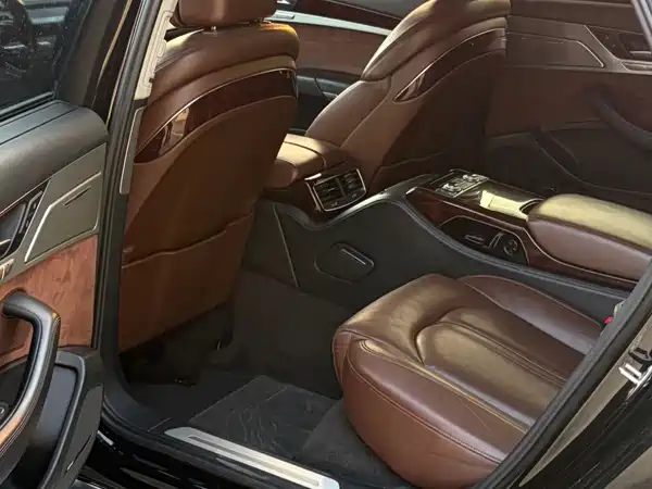 Audi A8 2013