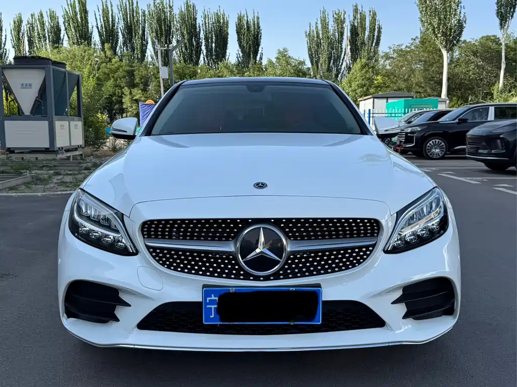 Mercedes-Benz C-Class 2020