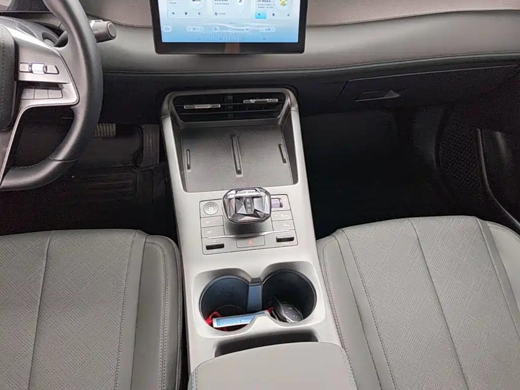 BYD Qin PLUS 2025 — фото 14