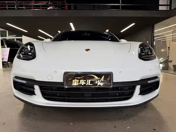 Porsche Panamera 2019