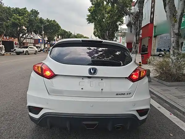 Changan Eado XT 2017