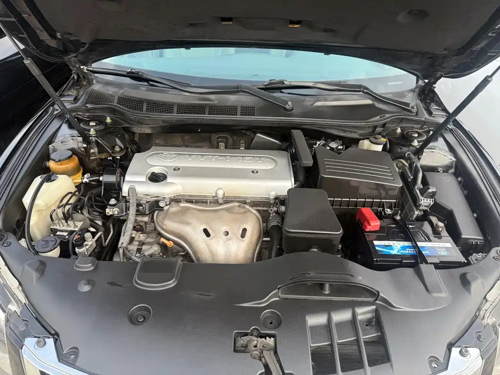 Toyota Camry 2014 — фото 13