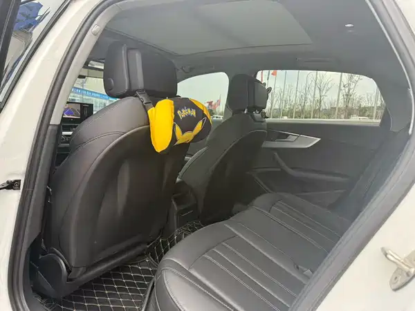 Audi A4L 2021
