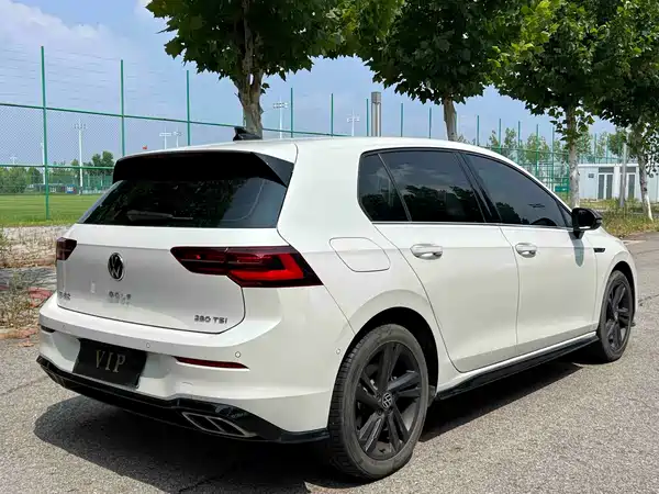 Volkswagen Golf 2023