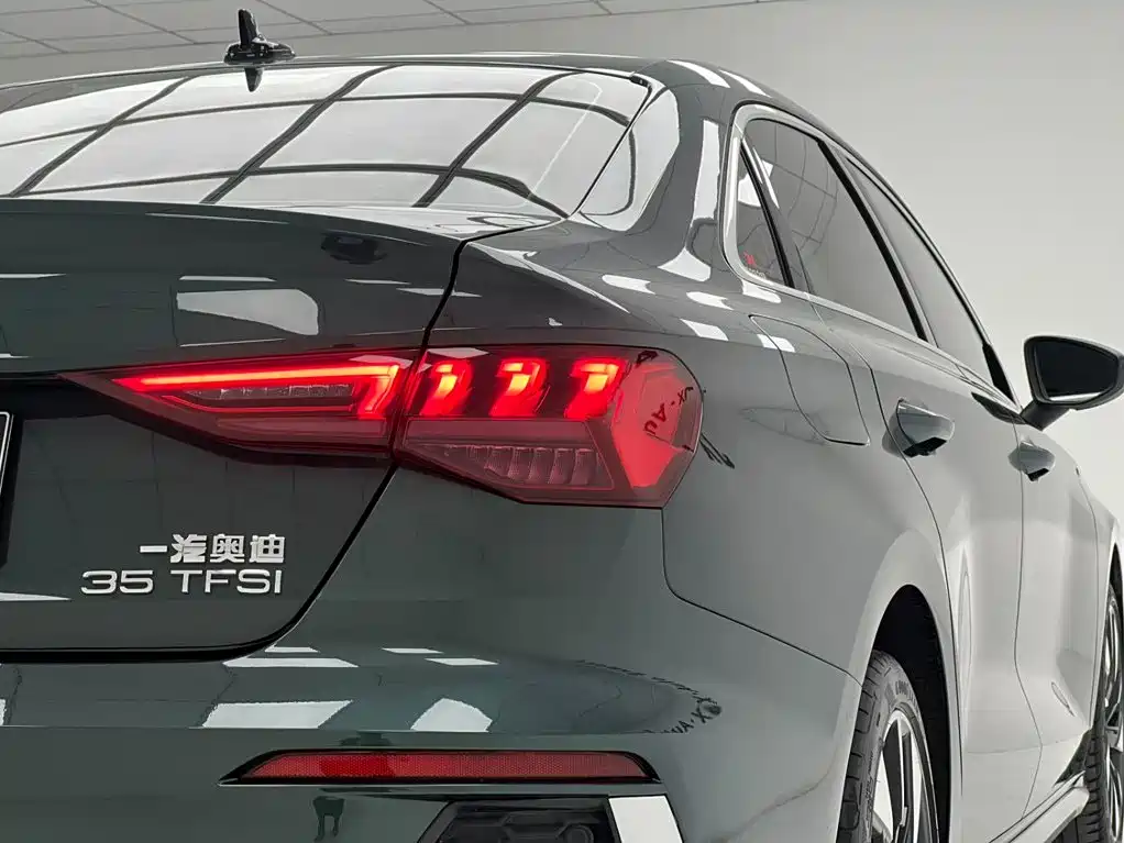 Audi A3 2022 — фото 9