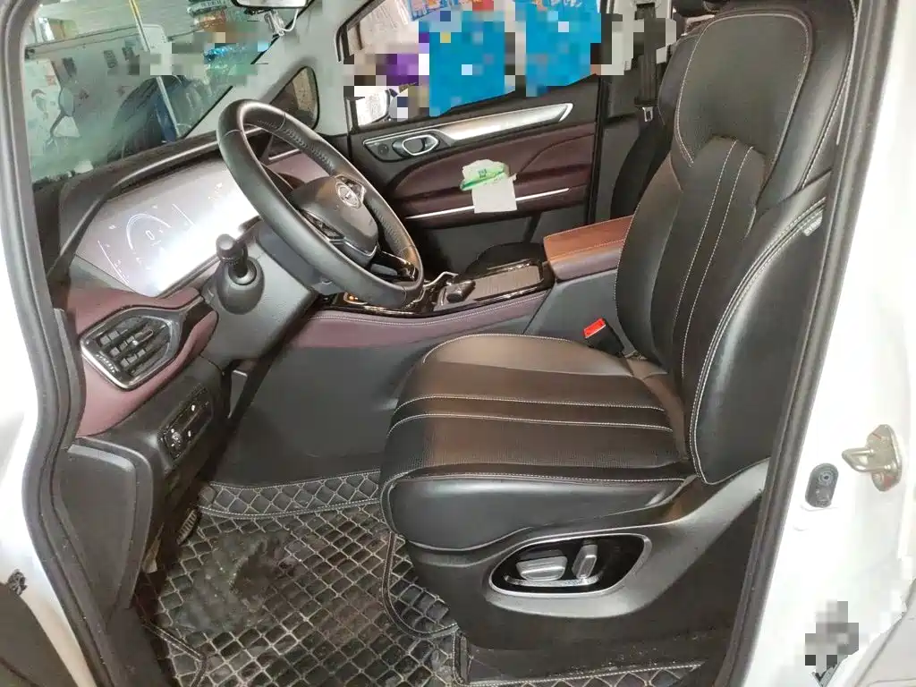 GAC Trumpchi M6 2023 — фото 16
