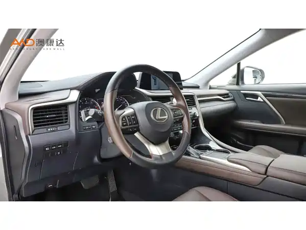 Lexus RX 2021