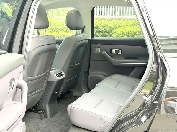 Leapmotor C10 2025