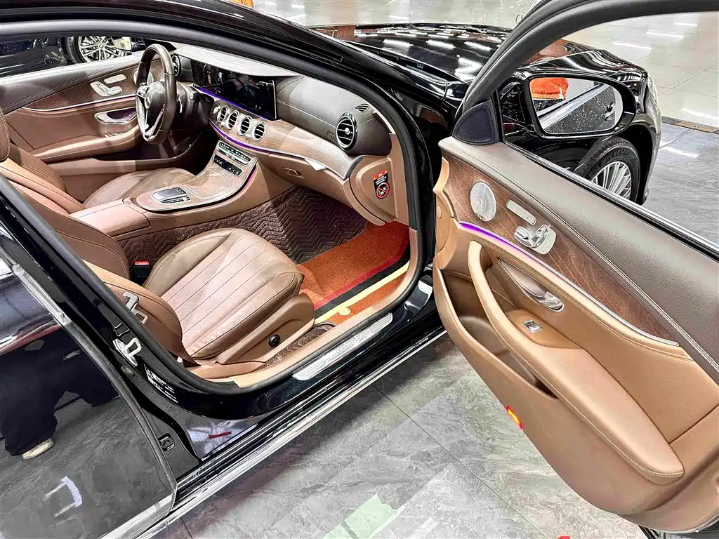 Mercedes-Benz E-Class 2022 — фото 22