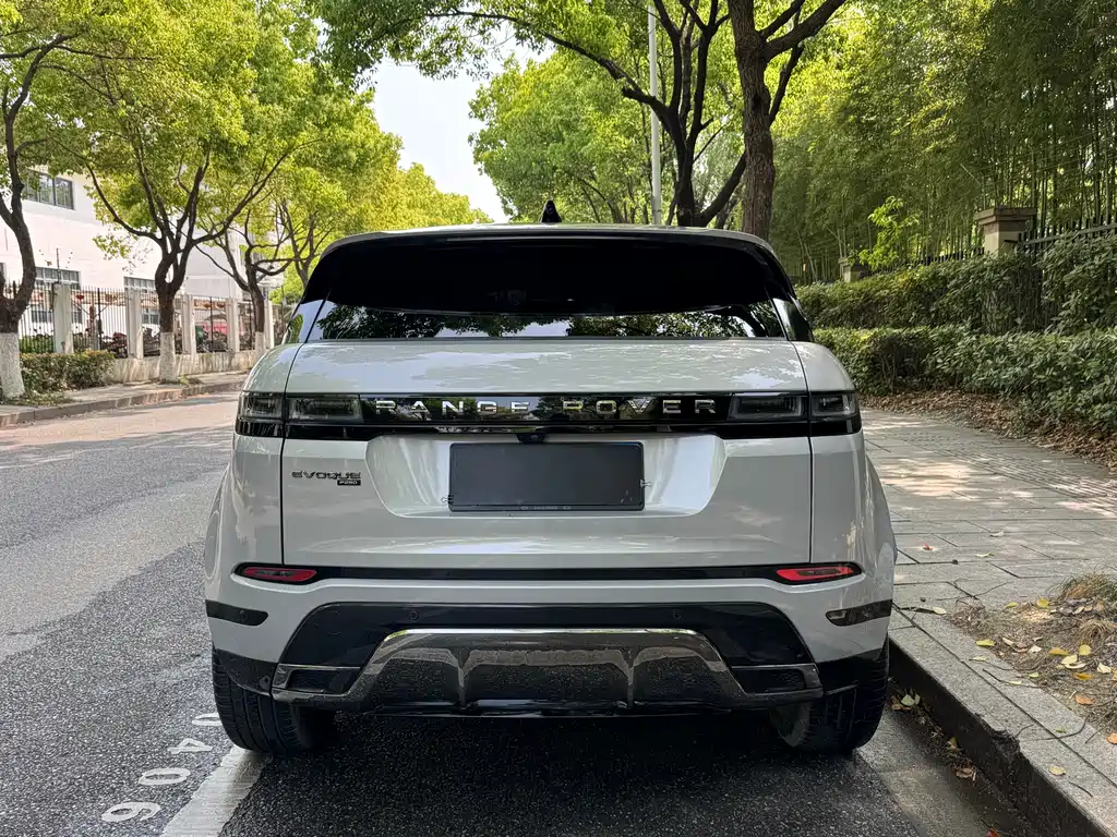 Land Rover Evoque 2024 — фото 5