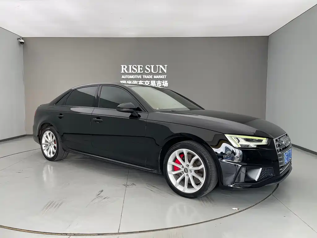 Audi A4L 2019