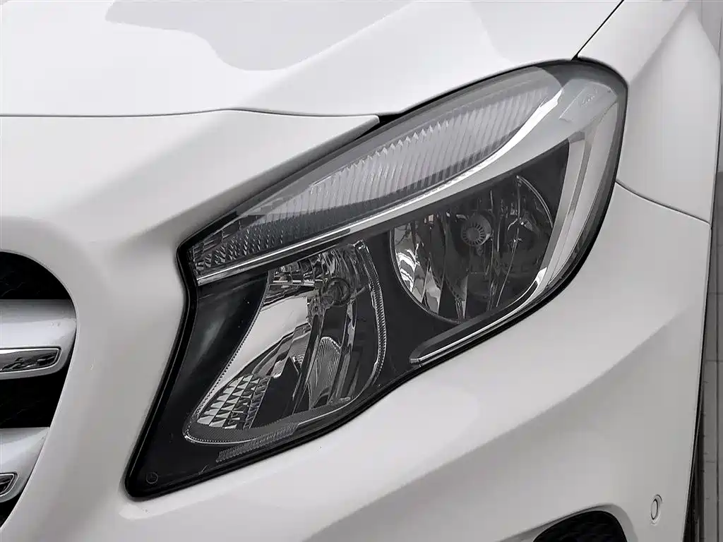 Mercedes-Benz GLA 2016 — фото 7