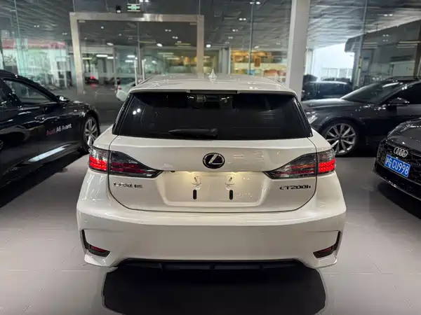 Lexus CT 2017