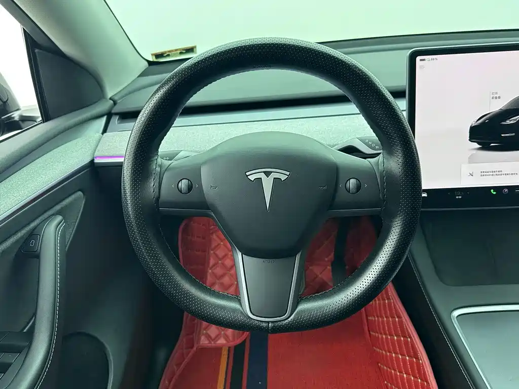 Tesla Model Y 2023 — фото 10