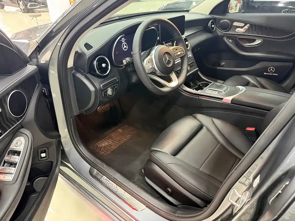 Mercedes-Benz C-Class 2020 — фото 9