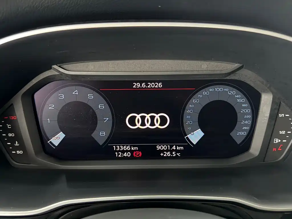 Audi Q3 2022 — фото 16