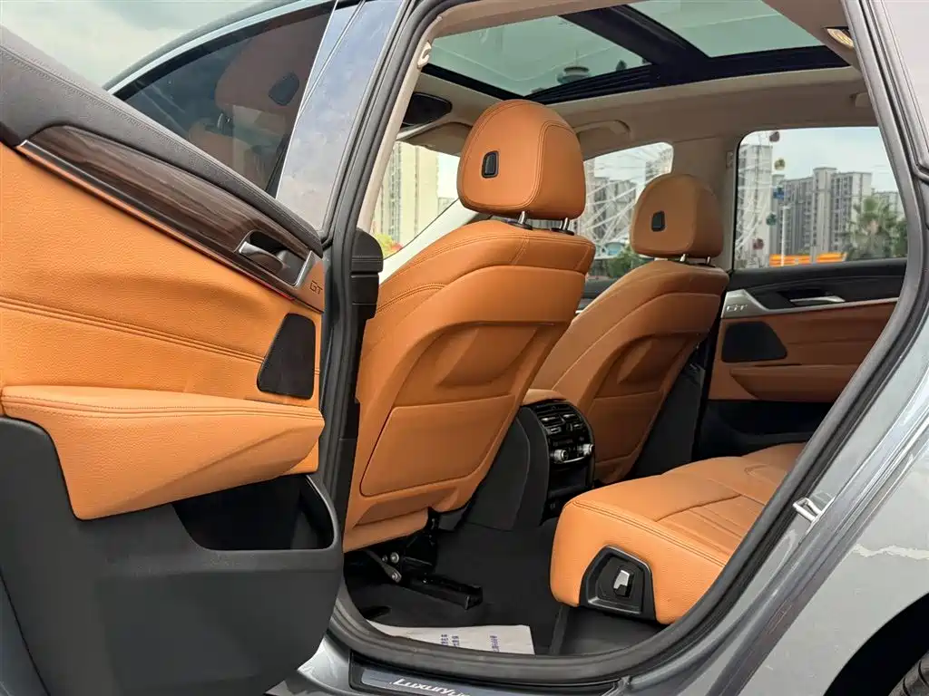 BMW 6 Series GT 2021 — фото 11