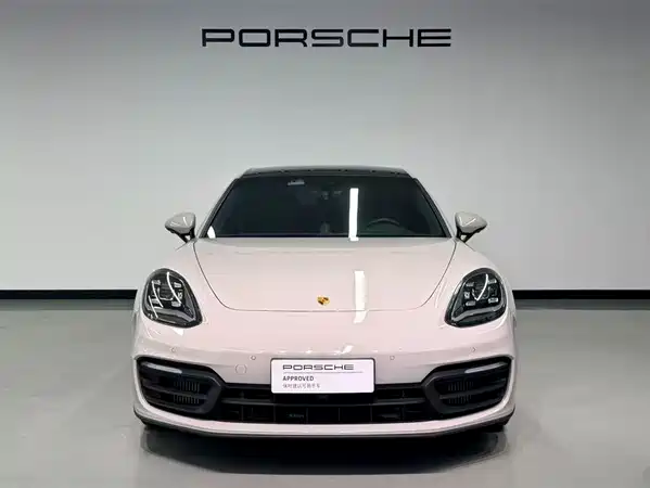 Porsche Panamera 2024