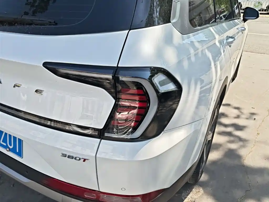 Hyundai Santa Fe 2023 — фото 8
