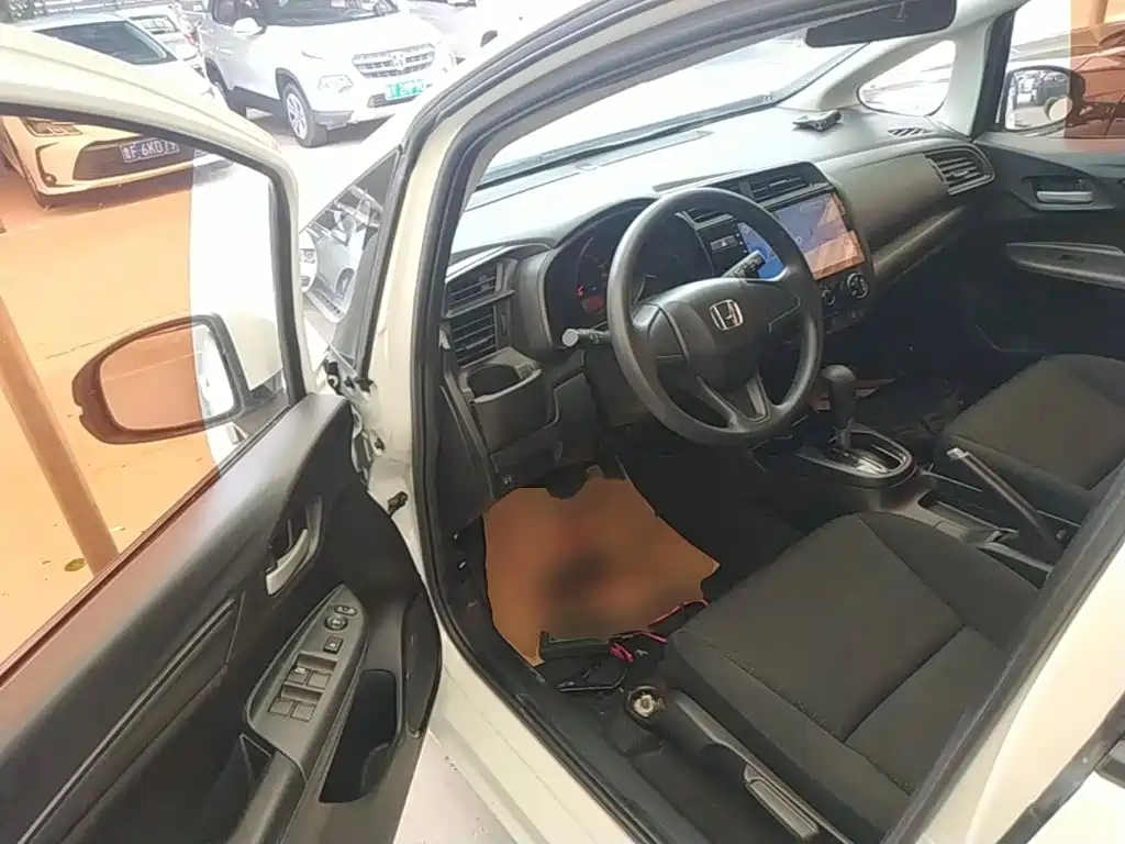 Honda Fit 2018 — фото 16