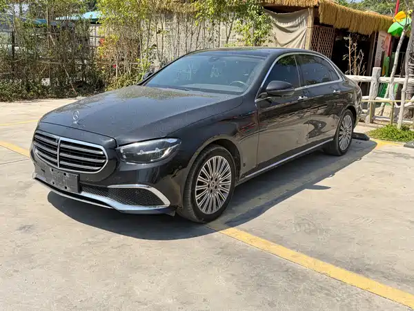 Mercedes-Benz E-Class 2021