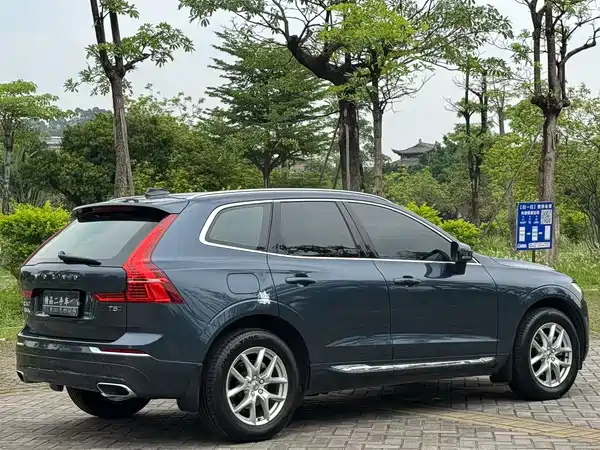 Volvo XC60 2021