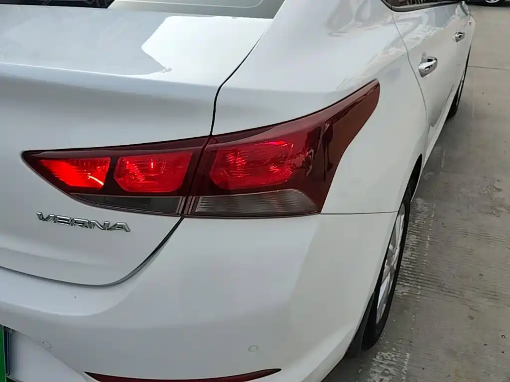 Hyundai Verna 2019 — фото 8
