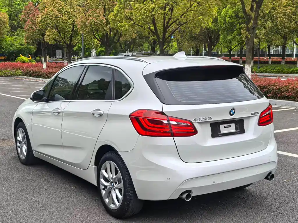 BMW 2 Series Active Tourer 2018 — фото 4