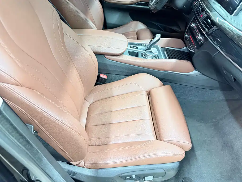 BMW X6 2016 — фото 12