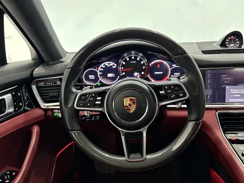 Porsche Panamera 2021 — фото 16